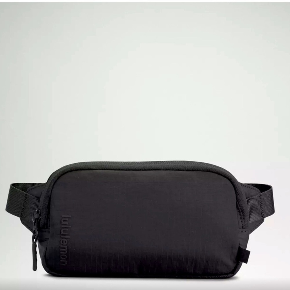 Lululemon | mini belt bag | black - Picture 1 of 12